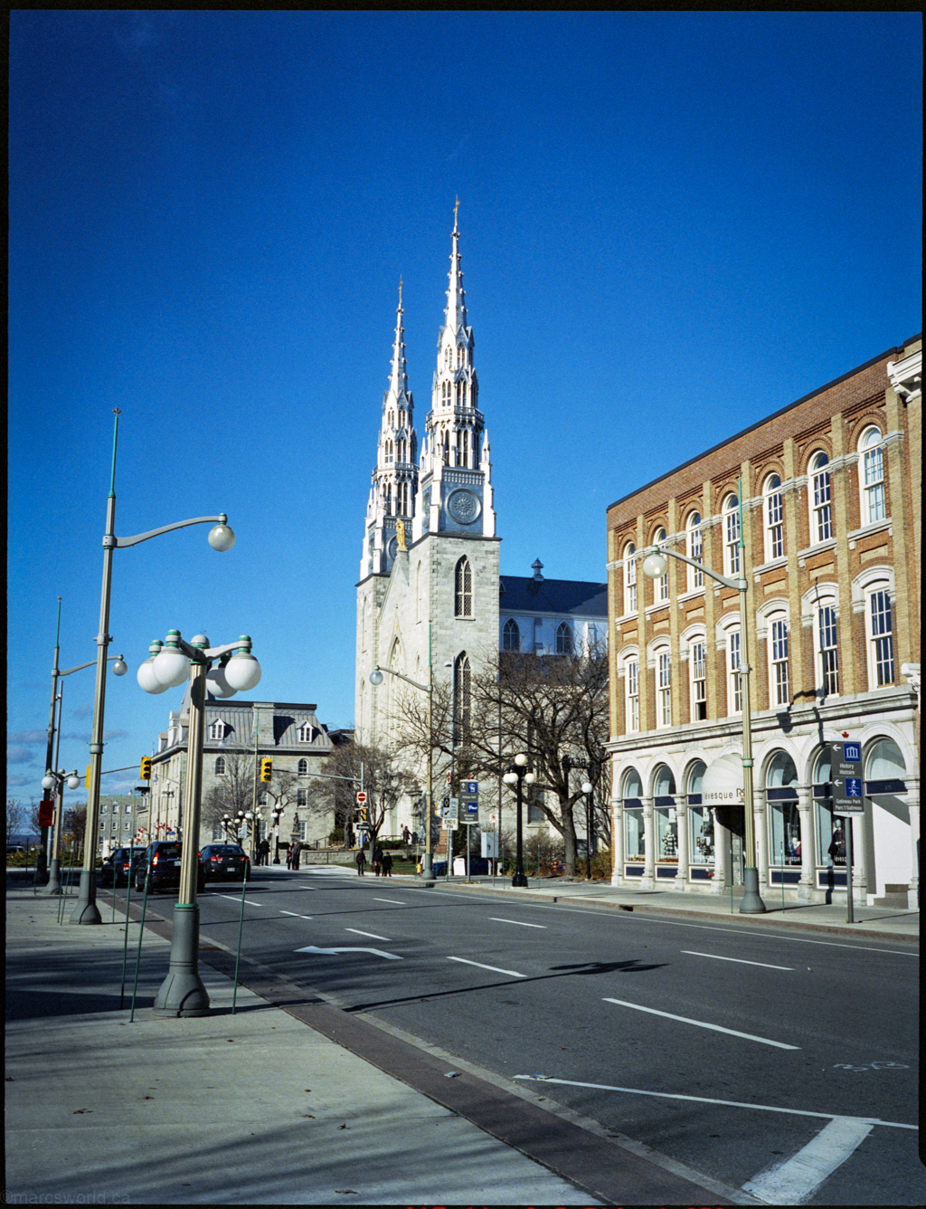 mmn_scan_KodakPortra400NC_2499_1024