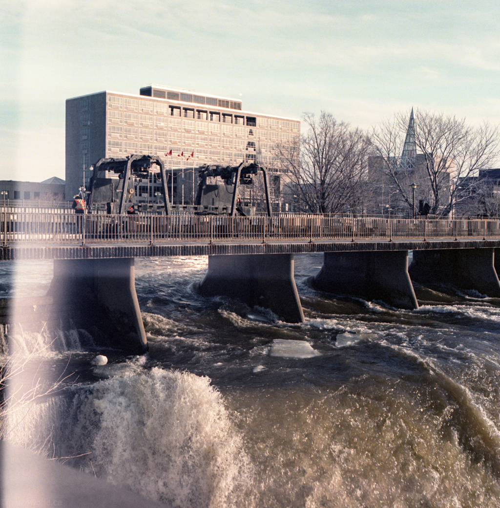 mmn_scan_Fuji400H_3300_1024